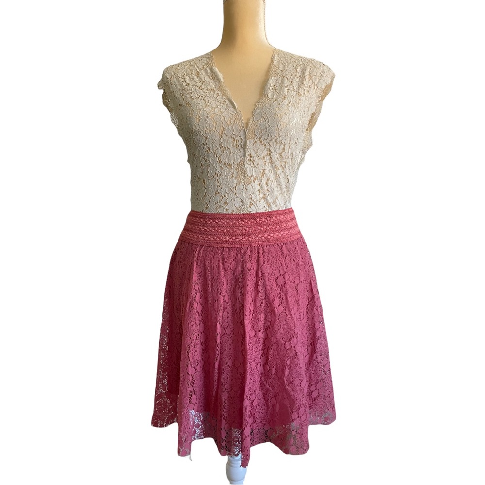 Rouge crochet skirt by Angie